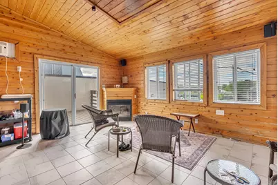 105 S Court Street, Crown Point, IN 46307 - Photo 25