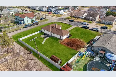 3003 Wrobel Avenue, Michigan City, IN 46360 - Photo 5