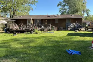 300 11th St SW, Demotte, IN 46310 - Photo 7