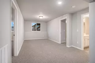 114 Bellflower Dr, Michigan City, IN 46360 - Photo 7