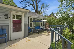 1002 Beech St, Valparaiso, IN 46383 - Photo 3