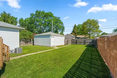 2719 Grand Boulevard, Highland, IN 46322 - Photo 15