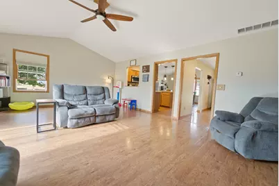 324 Forsythia Street SE, Demotte, IN 46310 - Photo 5