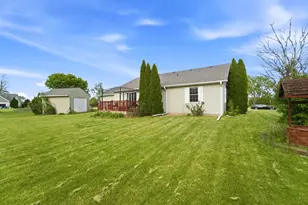 324 Forsythia St SE, Demotte, IN 46310 - Photo 19