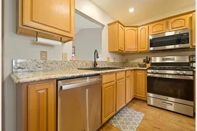 324 Forsythia Street SE, Demotte, IN 46310 - Photo 7