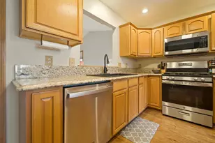 324 Forsythia St SE, Demotte, IN 46310 - Photo 7