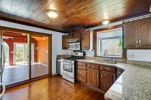 10730 Forestdale St, Saint John, IN 46373 - Photo 7