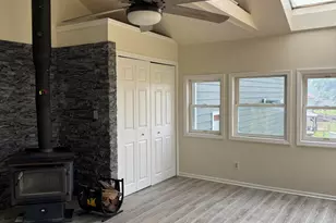 10730 Forestdale St, Saint John, IN 46373 - Photo 17
