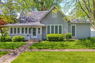 502 N Jefferson St, Rensselaer, IN 47978 - Photo 1