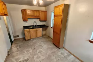 128 W 49th Ave, Gary, IN 46408 - Photo 7