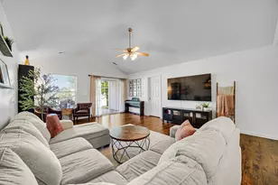 10650 Keystone Ln, Crown Point, IN 46307 - Photo 5