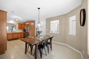 10650 Keystone Ln, Crown Point, IN 46307 - Photo 9
