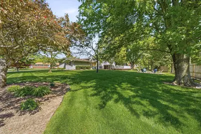 4000 Lancaster Drive, Valparaiso, IN 46383 - Photo 35