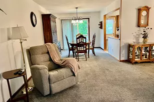 829 Tyler Ave, Dyer, IN 46311 - Photo 7