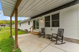 1057 Woodland Ct, Lowell, IN 46356 - Photo 31