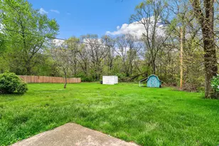 6837 Ash Pl, Gary, IN 46403 - Photo 21