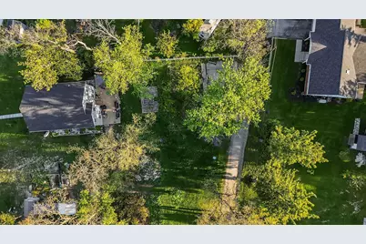 22 S Kenworthy Street, Valparaiso, IN 46385 - Photo 5
