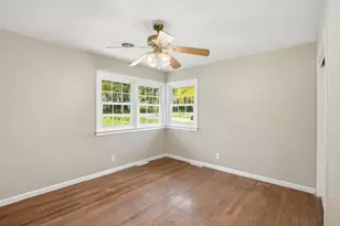 590 E Oak Hill Rd, Chesterton, IN 46304 - Photo 11