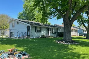 1417 Earl Rd, Michigan City, IN 46360 - Photo 3