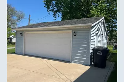 1417 Earl Road, Michigan City, IN 46360 - Photo 5
