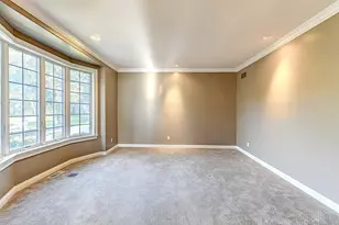 10135 Cherrywood Ln, Munster, IN 46321 - Photo 7