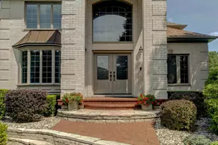 10135 Cherrywood Ln, Munster, IN 46321 - Photo 3