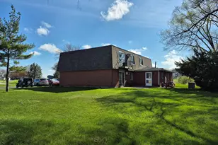 8137 Pine Island Terrace, Crown Point, IN 46307 - Photo 7