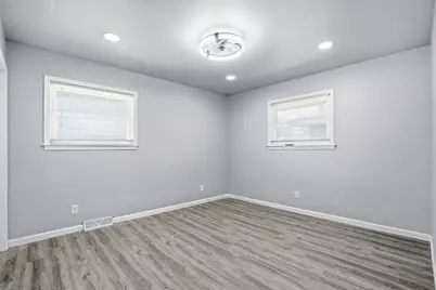 4922 Ivy Street, East Chicago, IN 46312 - Photo 11