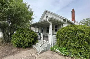 810 Poplar St, Michigan City, IN 46360 - Photo 1