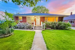 140 N Linda St, Hobart, IN 46342 - Photo 1