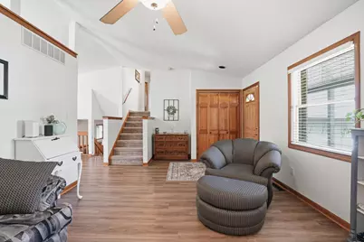 264 Springhill Drive, Valparaiso, IN 46385 - Photo 7