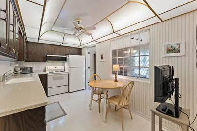 2217 Martha Street #B2, Highland, IN 46322 - Photo 5