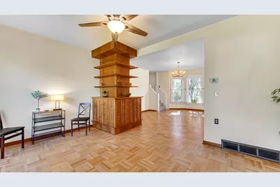 402 E Indiana Avenue, Chesterton, IN 46304 - Photo 5