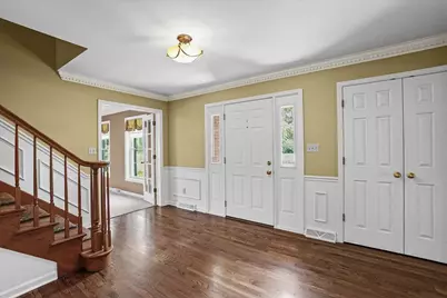 10204 Devonshire Lane, Munster, IN 46321 - Photo 7
