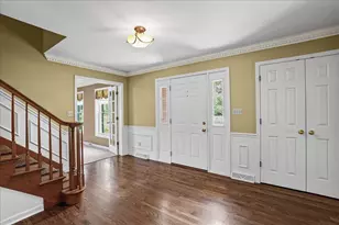10204 Devonshire Ln, Munster, IN 46321 - Photo 7