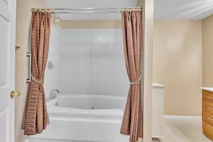 10015 Prairie Knoll Ct, Saint John, IN 46373 - Photo 29