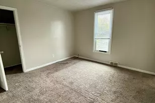 2480 Sullivan St, Lake Station, IN 46405 - Photo 11