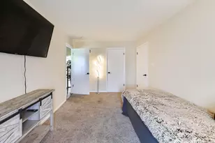 9444 Wildwood Dr, Highland, IN 46322 - Photo 19