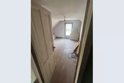 410 Hendricks Street, Michigan City, IN 46360 - Photo 5
