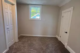 8 W Pearl St, Hamlet, IN 46532 - Photo 15