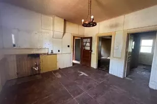 415 Cleveland Ave, Michigan City, IN 46360 - Photo 5