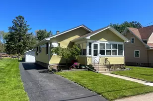 654 Bond Ave, Valparaiso, IN 46385 - Photo 1
