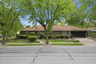 8505 5th St, Highland, IN 46322 - Photo 1