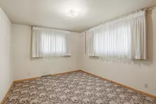 8505 5th St, Highland, IN 46322 - Photo 11