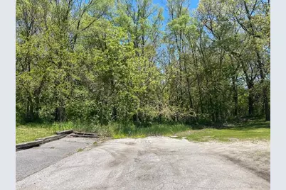 300-10 Birch Avenue, Gary, IN 46404 - Photo 3