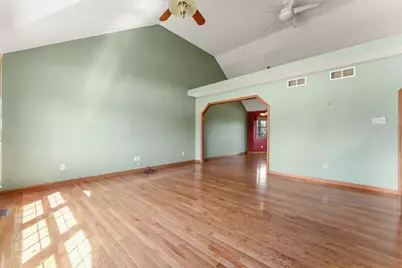919 Plantation Road, Valparaiso, IN 46385 - Photo 7