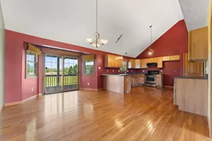 919 Plantation Rd, Valparaiso, IN 46385 - Photo 11