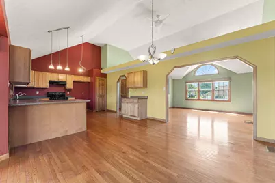 919 Plantation Road, Valparaiso, IN 46385 - Photo 5