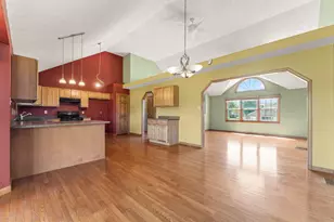 919 Plantation Rd, Valparaiso, IN 46385 - Photo 5