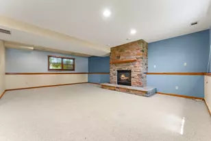 919 Plantation Rd, Valparaiso, IN 46385 - Photo 3